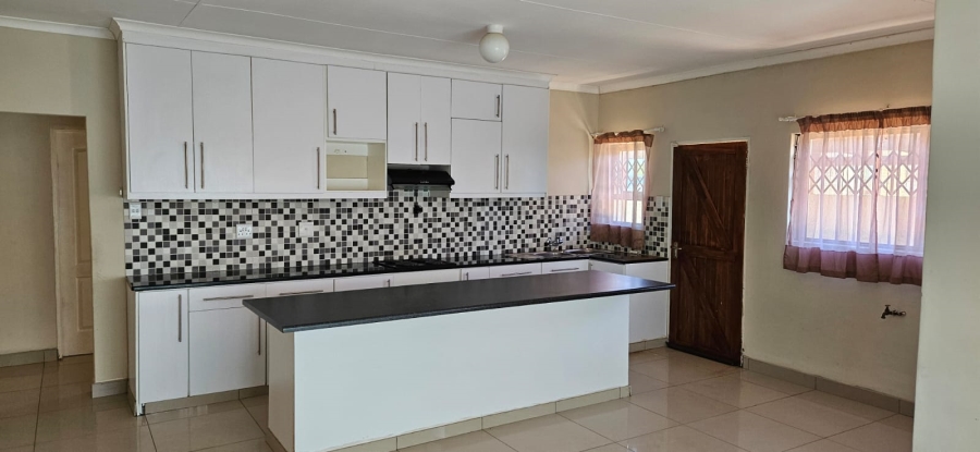 3 Bedroom Property for Sale in Kimdustria Northern Cape